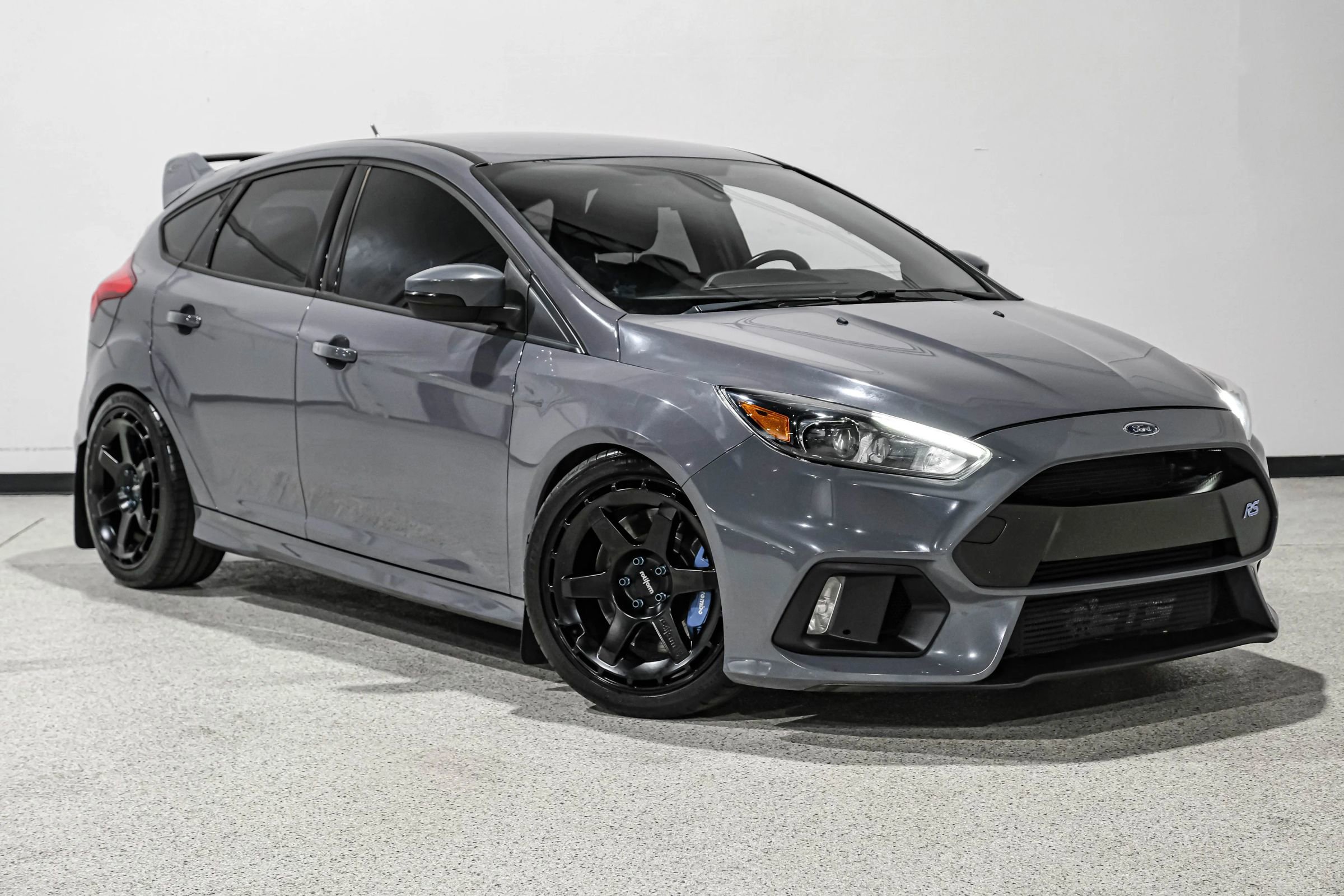 Used 2016 Ford Focus RS AWD/4WD image 4
