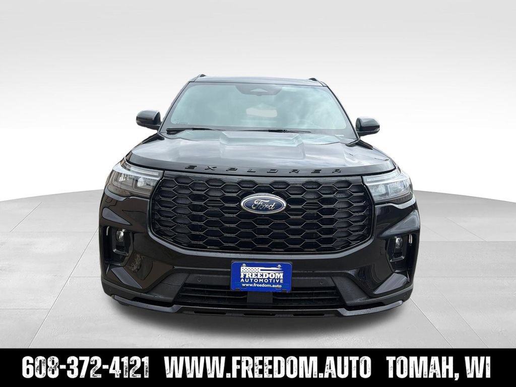 New 2026 Ford Explorer ST-Line w/ ST-Line Street Pack AWD/4WD image 10