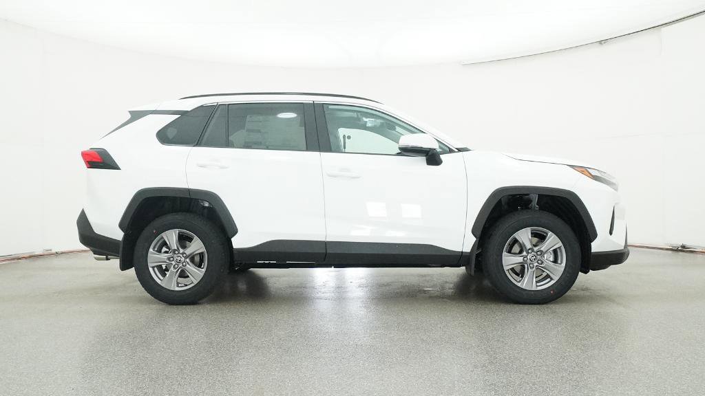 New 2025 Toyota RAV4 XLE image 30