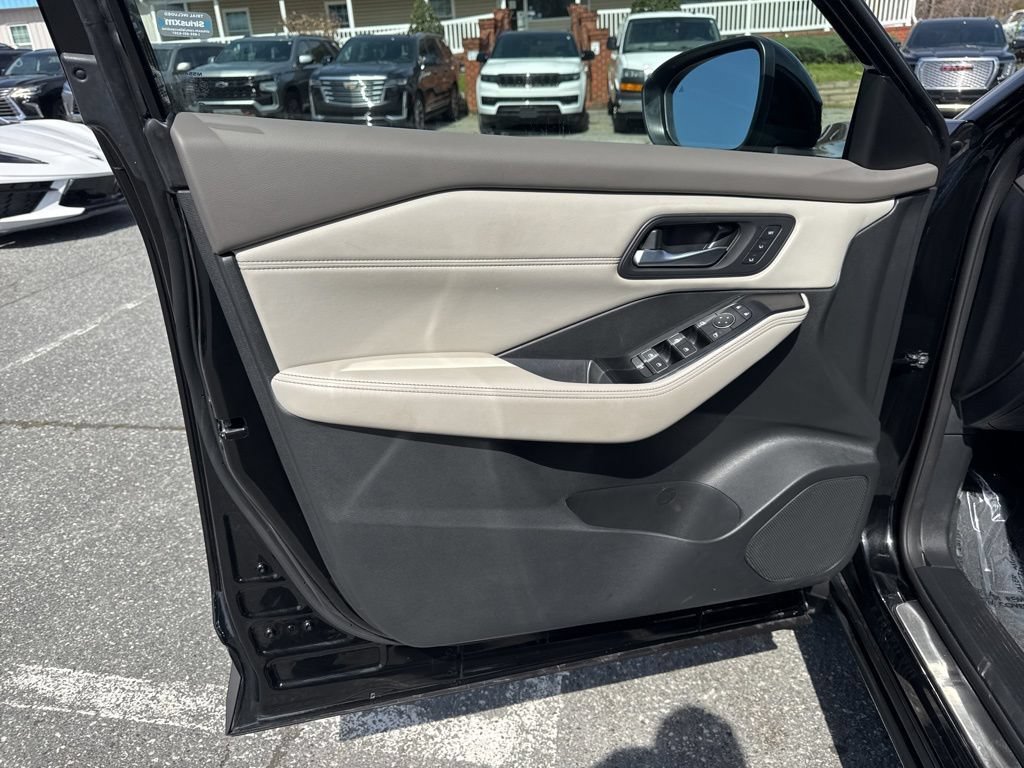 Used 2023 Nissan Rogue SL w/ SL Premium Package AWD/4WD image 27