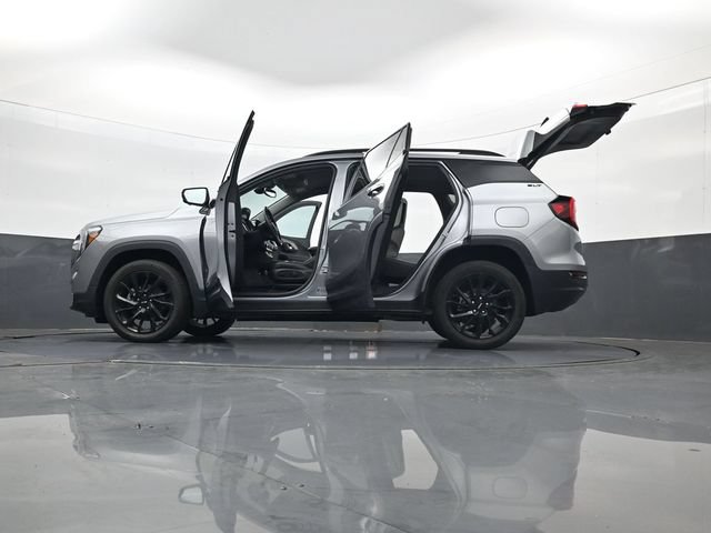 Used 2023 GMC Terrain SLT w/ Tech Package AWD/4WD image 34