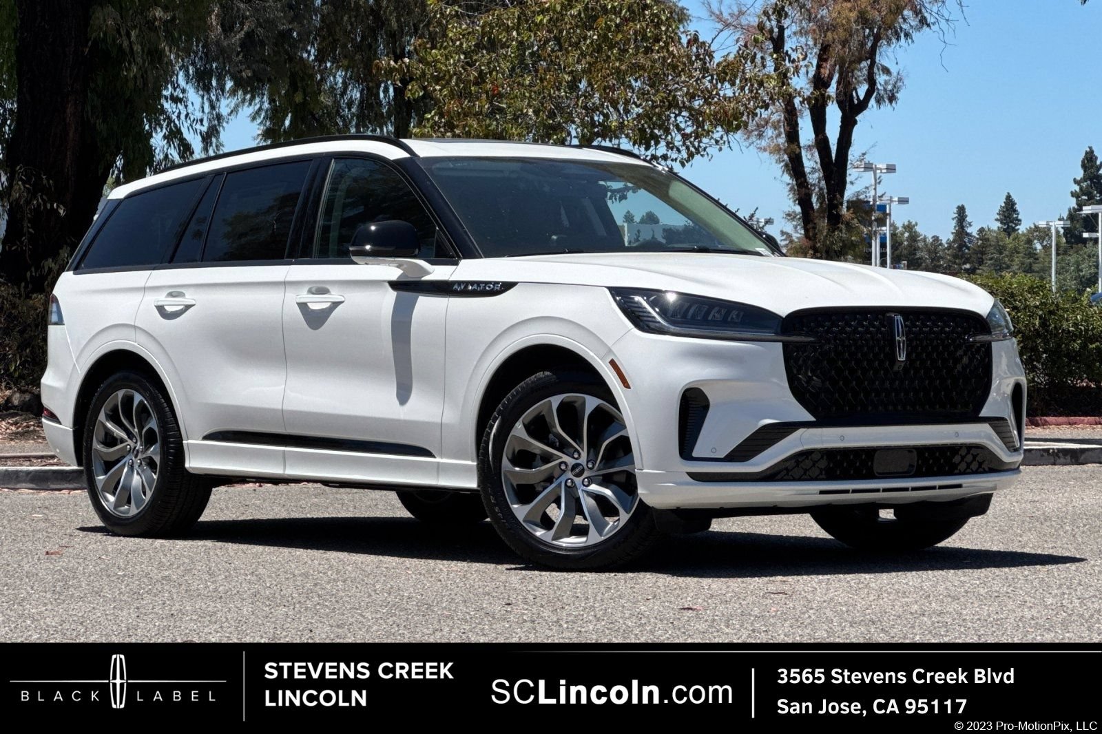 New 2026 Lincoln Aviator 2WD