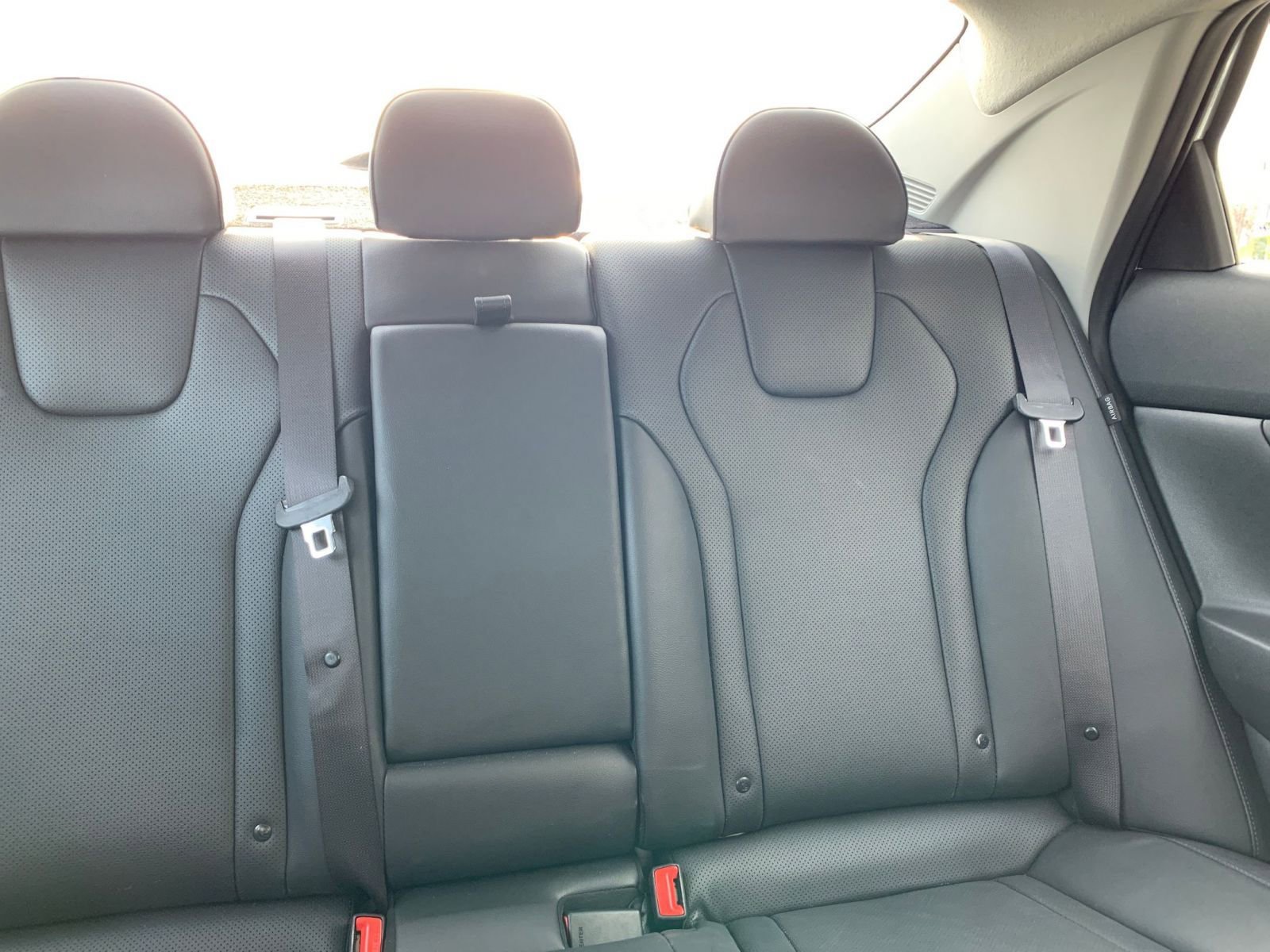 Used 2025 Hyundai Elantra Limited image 39