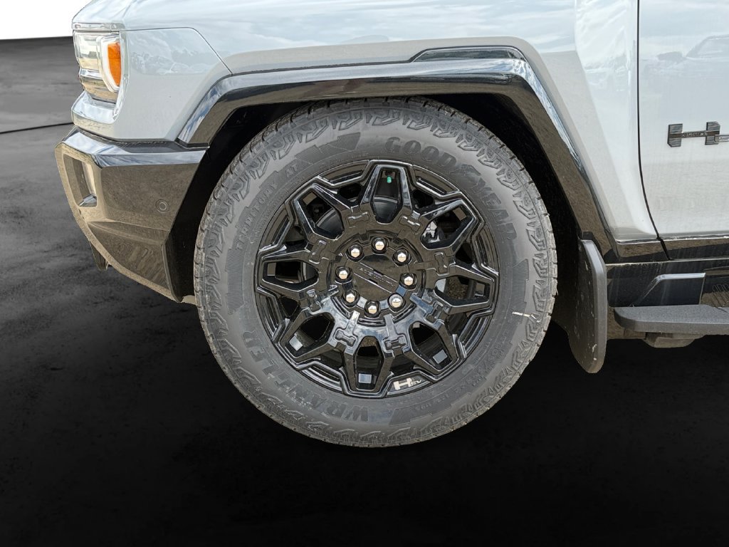 New 2025 GMC Hummer EV 2X w/ LPO, Dark Essentials Package AWD/4WD image 13