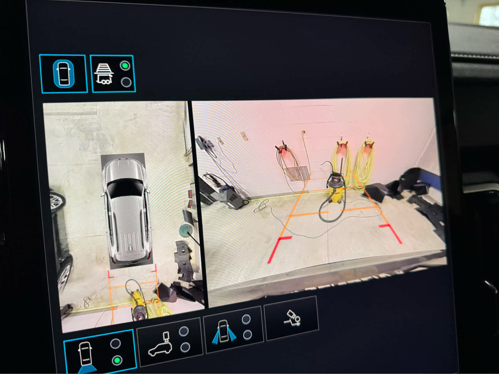 Certified 2025 GMC Acadia Elevation image 16