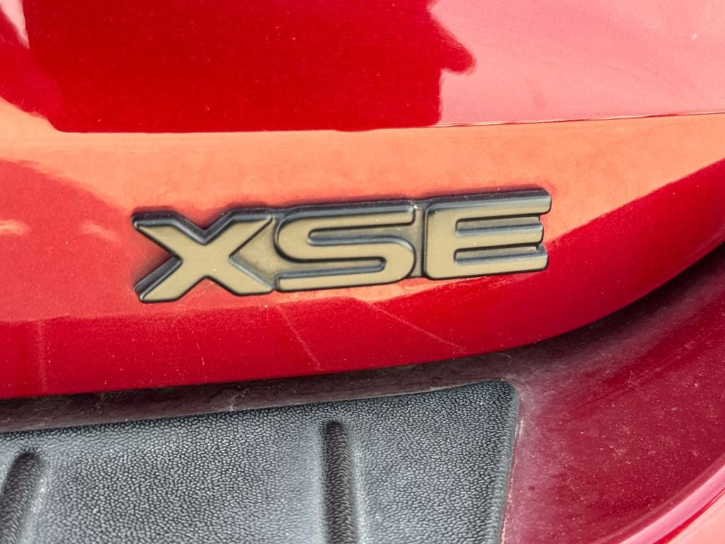 Used 2022 Toyota Highlander XSE FWD image 6
