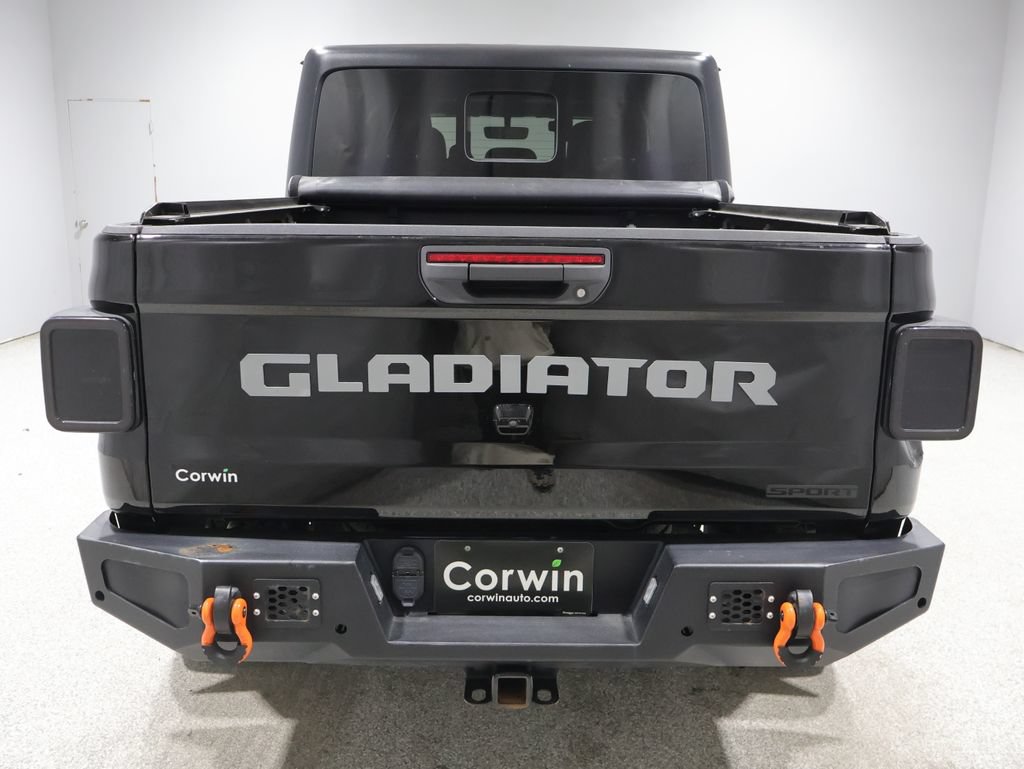 Used 2021 Jeep Gladiator Sport AWD/4WD image 3