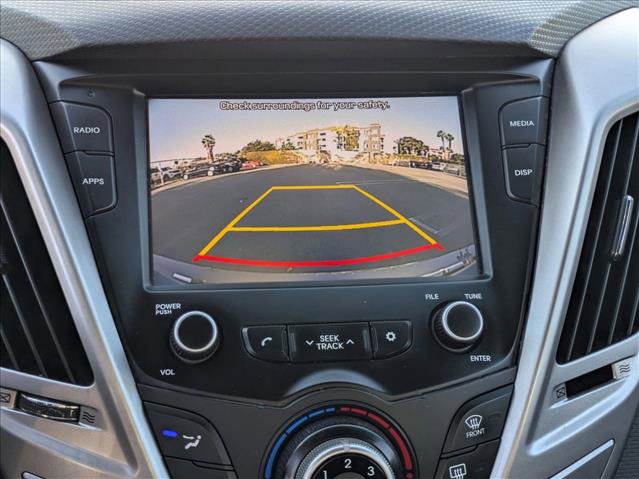 Used 2017 Hyundai Veloster image 15