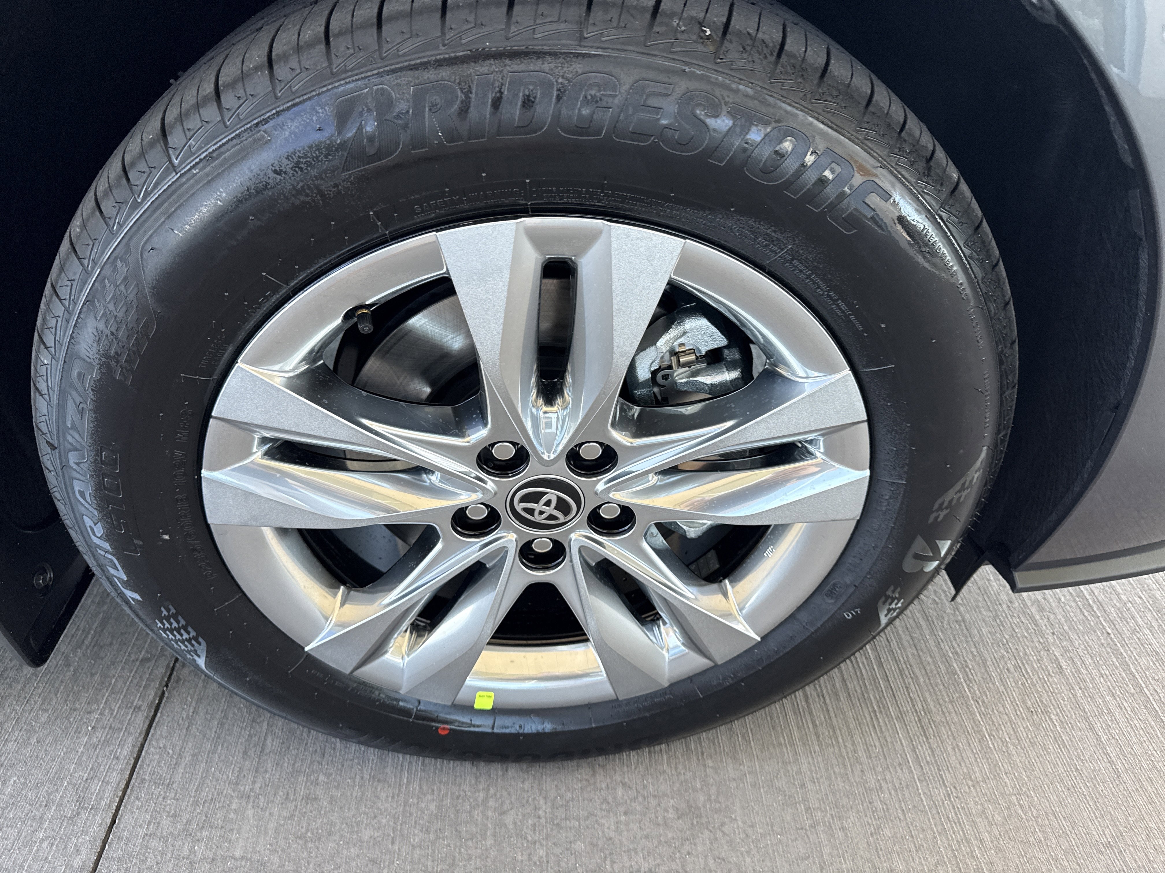 New 2025 Toyota Sienna XLE image 12