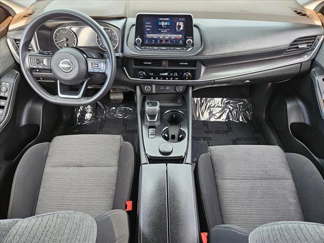 Used 2023 Nissan Rogue SV image 21