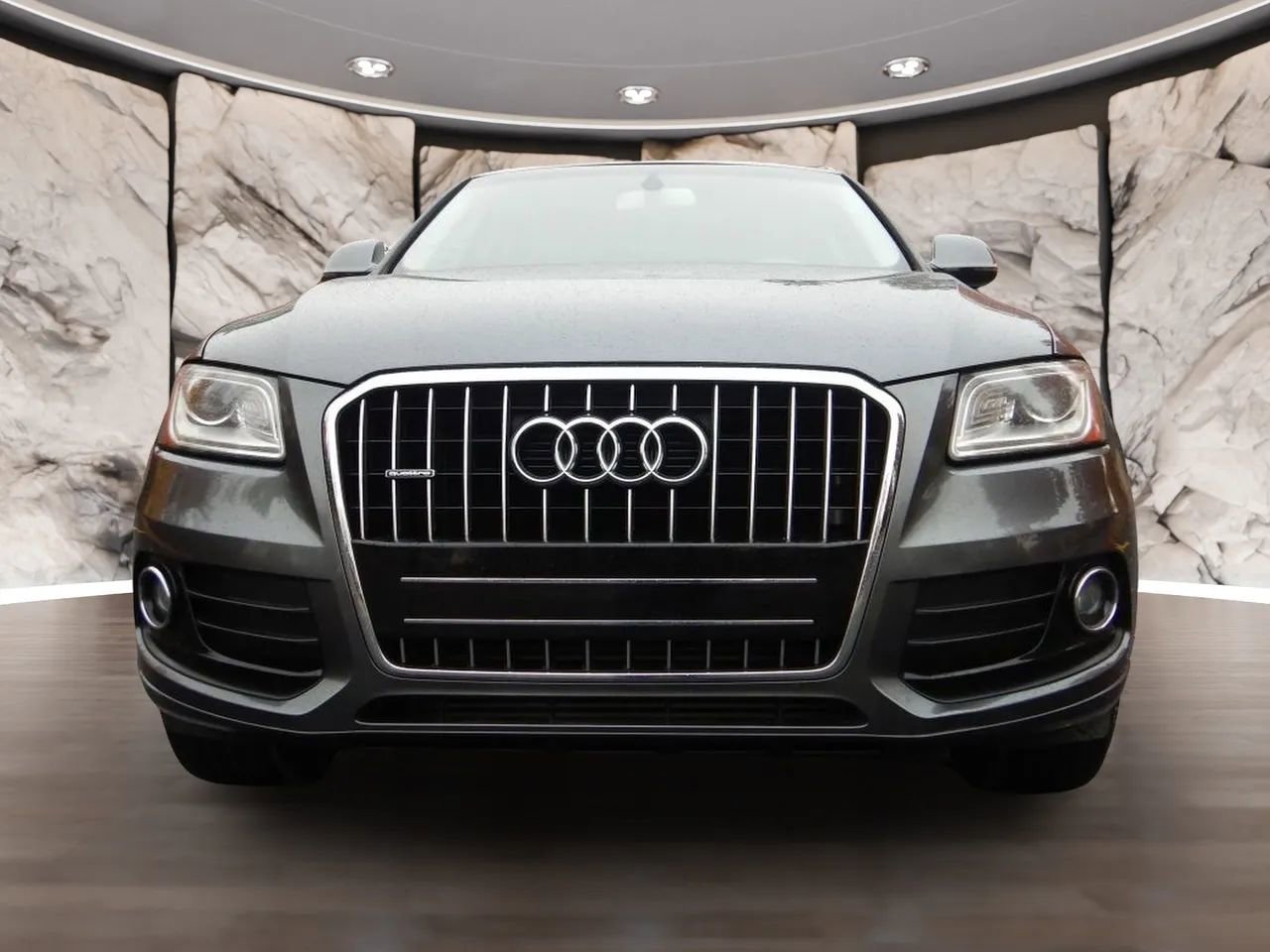 Used 2016 Audi Q5 2.0T Premium w/ Audi MMI Navigation Plus image 2