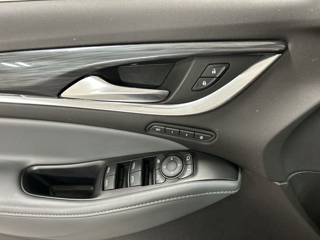 Used 2021 Buick Enclave Premium w/ Sun and Sites Package AWD/4WD image 11