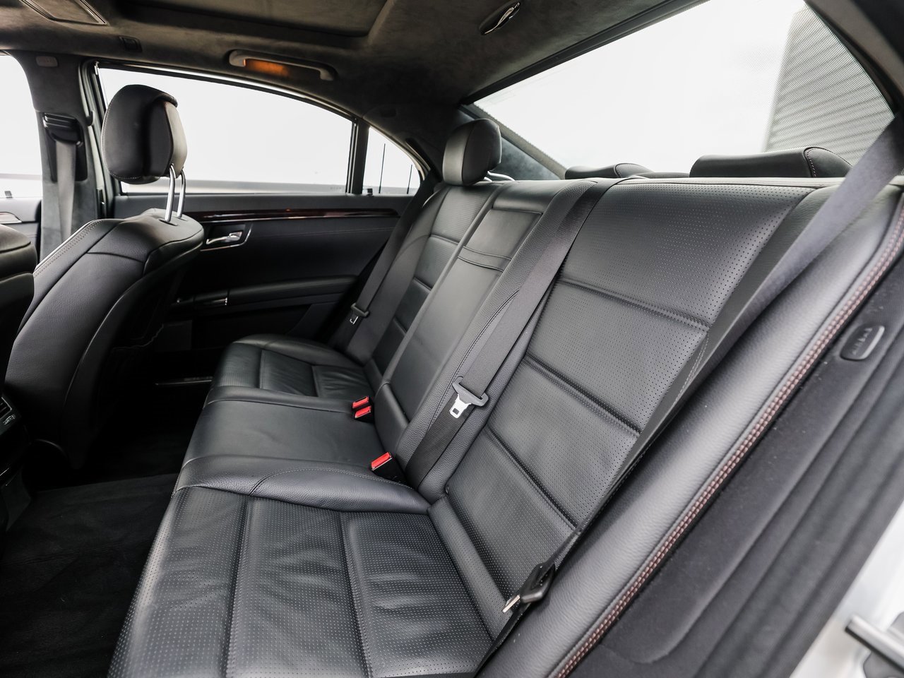 Used 2012 Mercedes-Benz S 63 AMG image 24