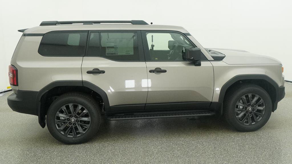 New 2027 Toyota Land Cruiser w/ Premium Package AWD/4WD image 14