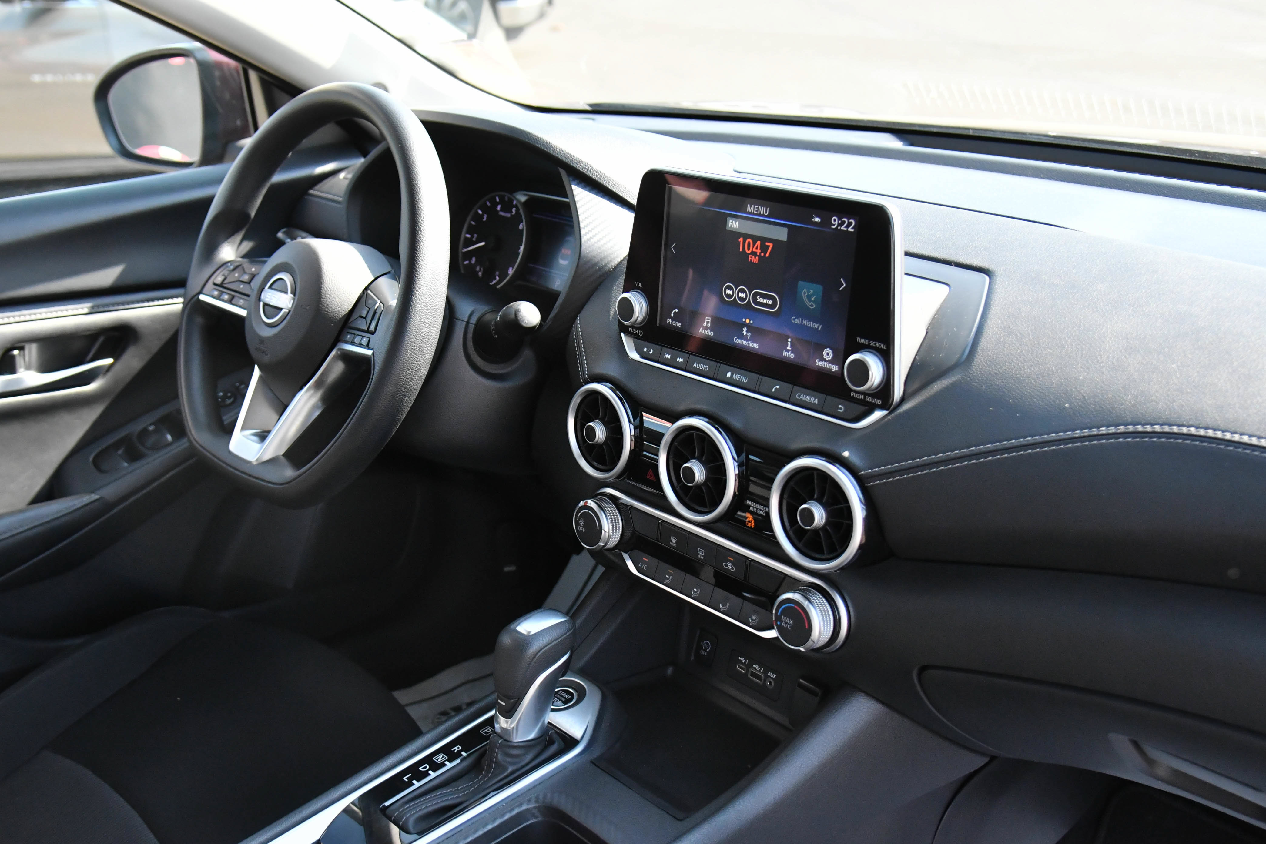Used 2025 Nissan Sentra SV FWD image 38
