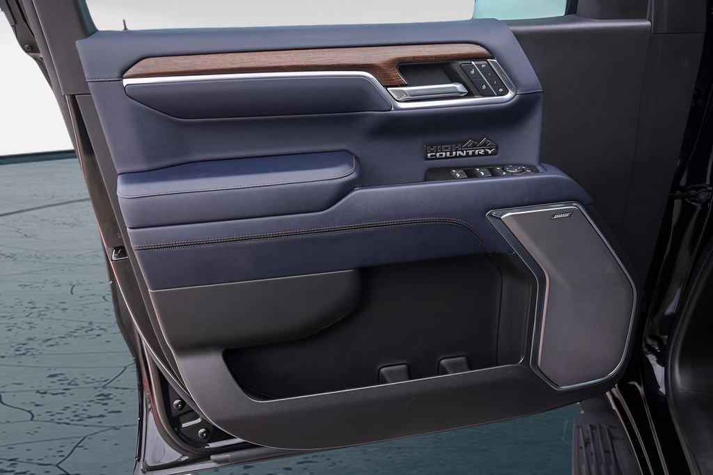 Certified 2023 Chevrolet Silverado 1500 High Country w/ Technology Package image 27