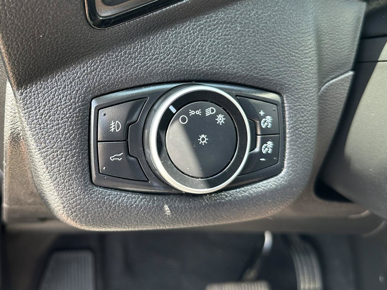 Used 2017 Ford Escape Titanium FWD image 51