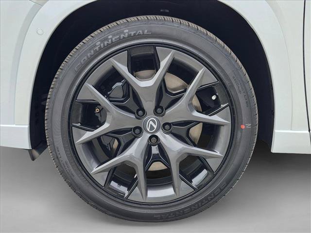 New 2026 Lexus TX 500h AWD image 9