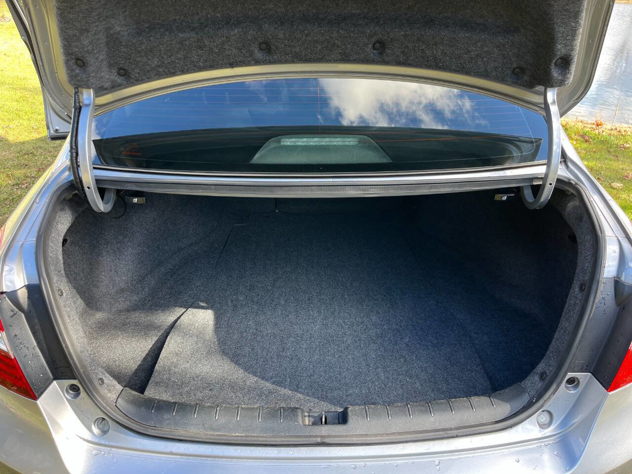 Used 2017 Honda Accord Touring image 12