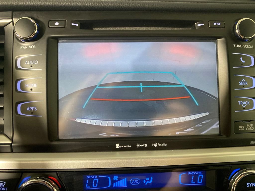 Used 2019 Toyota Highlander SE AWD/4WD image 21
