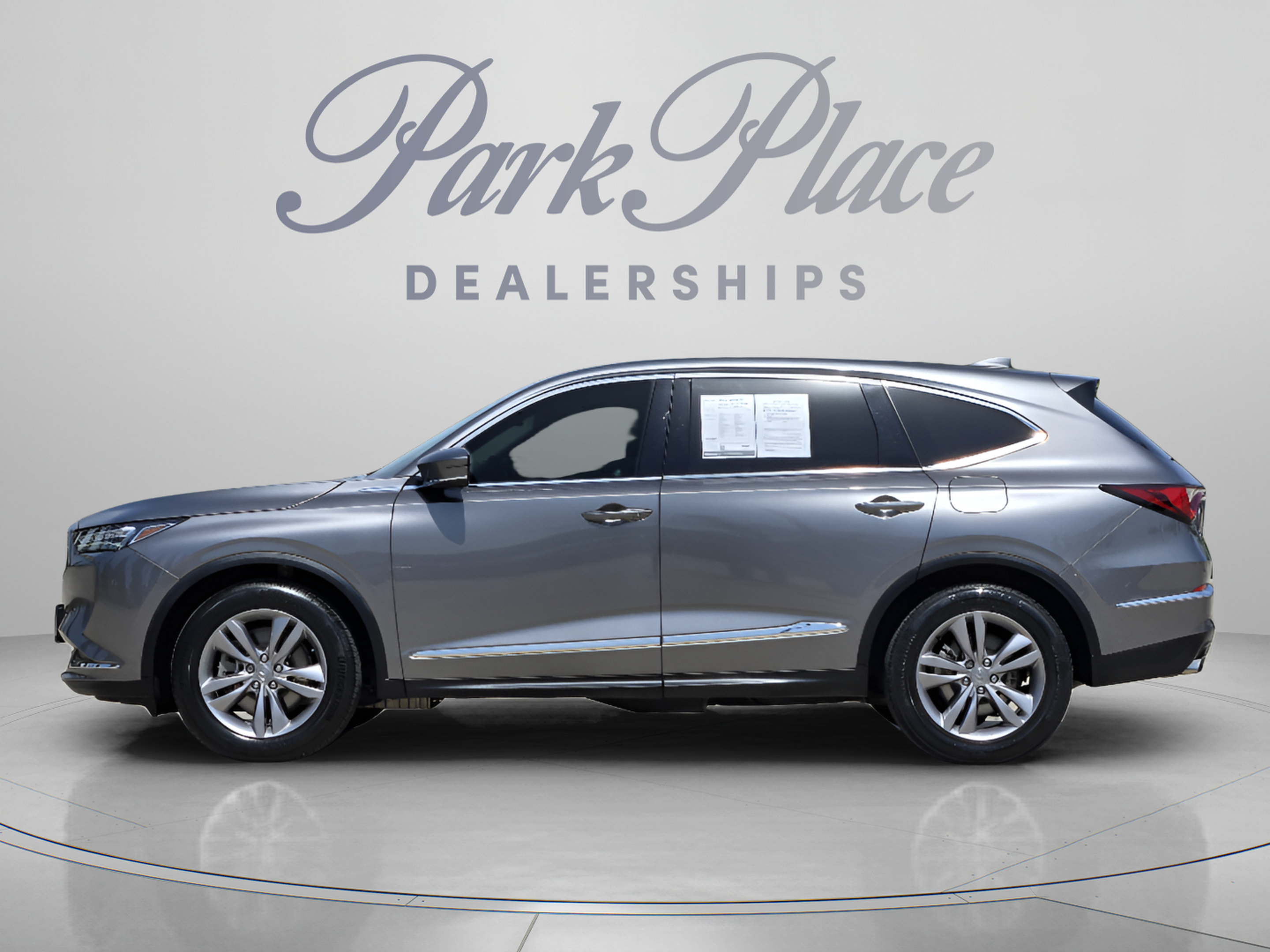 Used 2024 Acura MDX SH-AWD image 2
