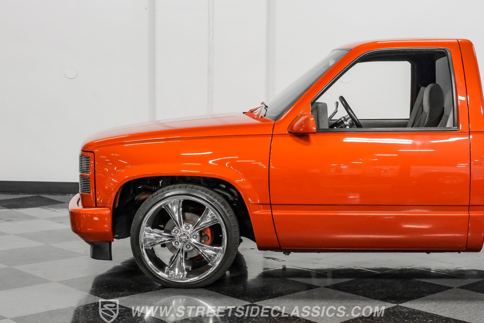 Used 1992 Chevrolet Silverado 1500 2WD Regular Cab image 23