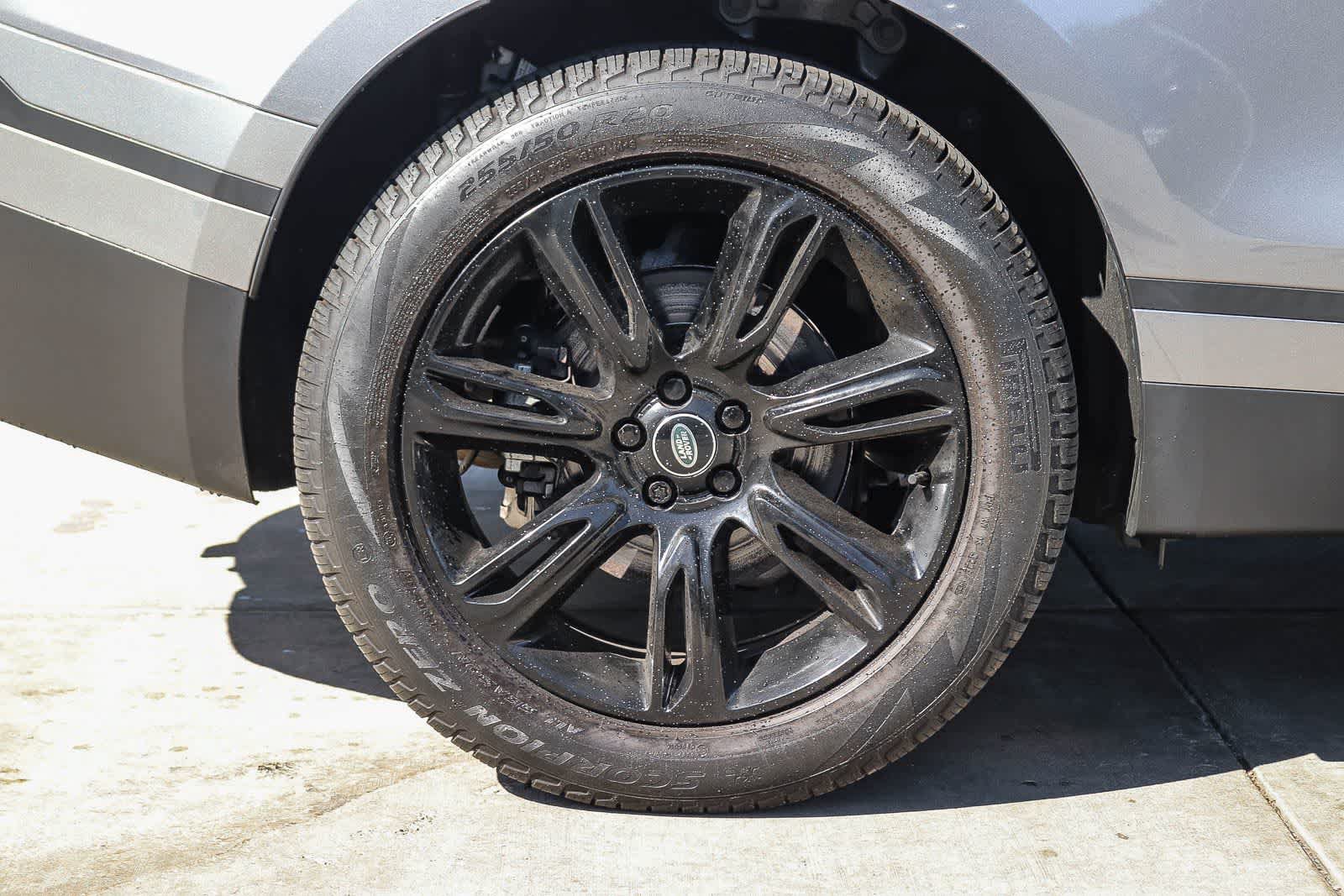 Used 2022 Land Rover Range Rover Velar S AWD/4WD image 8