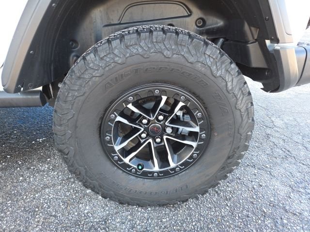 Used 2024 Jeep Wrangler Unlimited Rubicon w/ XTREMEE 35" Tire Package image 72