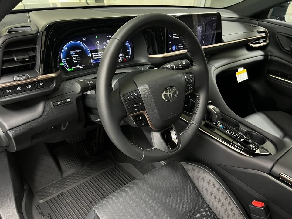 New 2026 Toyota Crown Signia AWD/4WD image 10