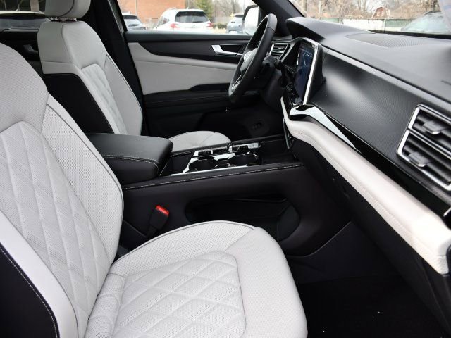 New 2026 Volkswagen Atlas Cross Sport SEL Premium R-Line image 31