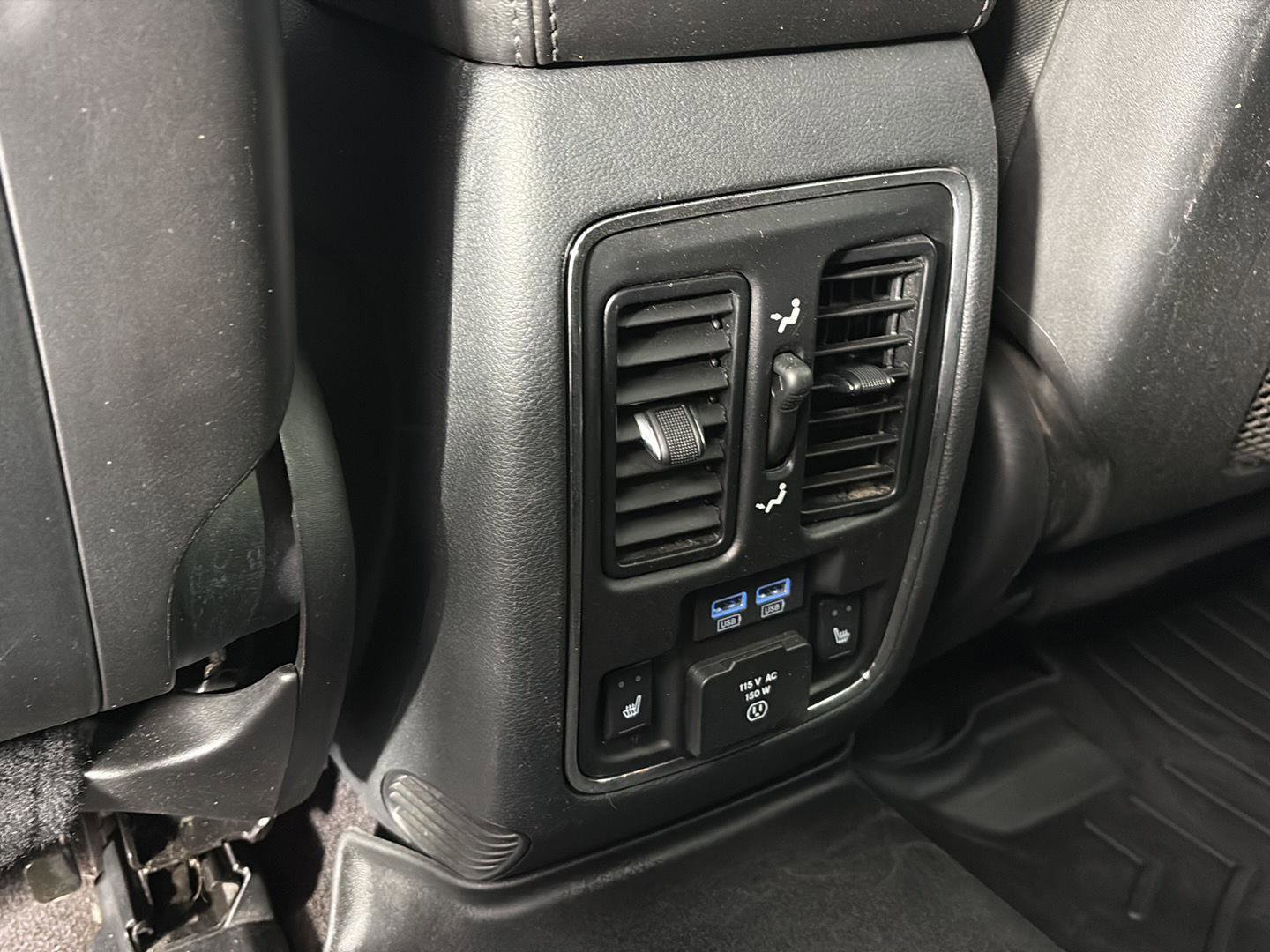 Used 2019 Jeep Grand Cherokee Limited w/ Luxury Group II image 20