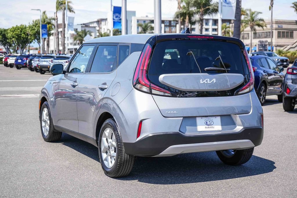 Used 2023 Kia Soul S FWD image 10