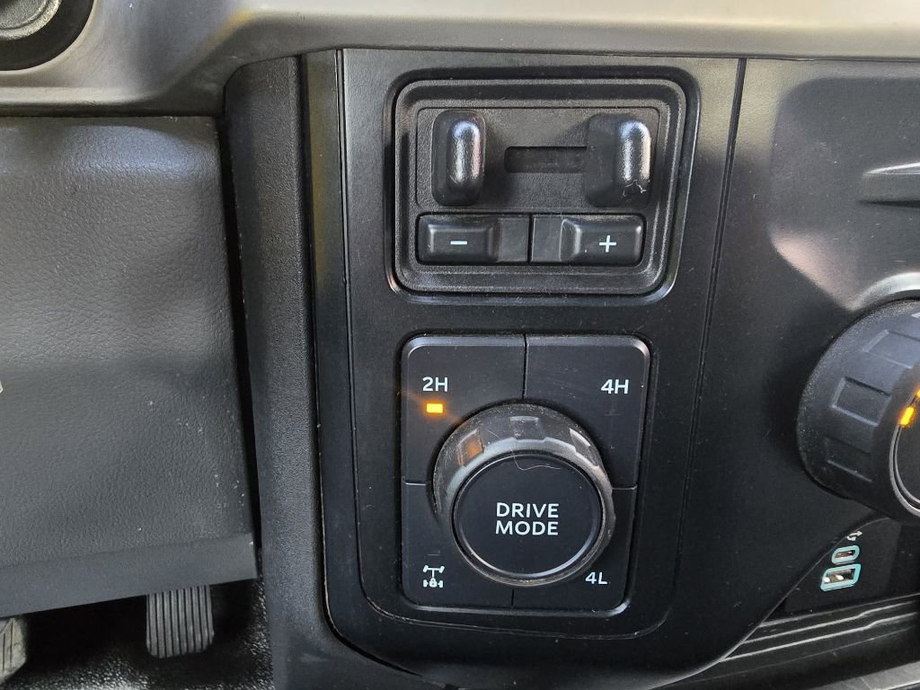 Used 2023 Ford F350 XLT w/ 360-Degree Camera Package image 22