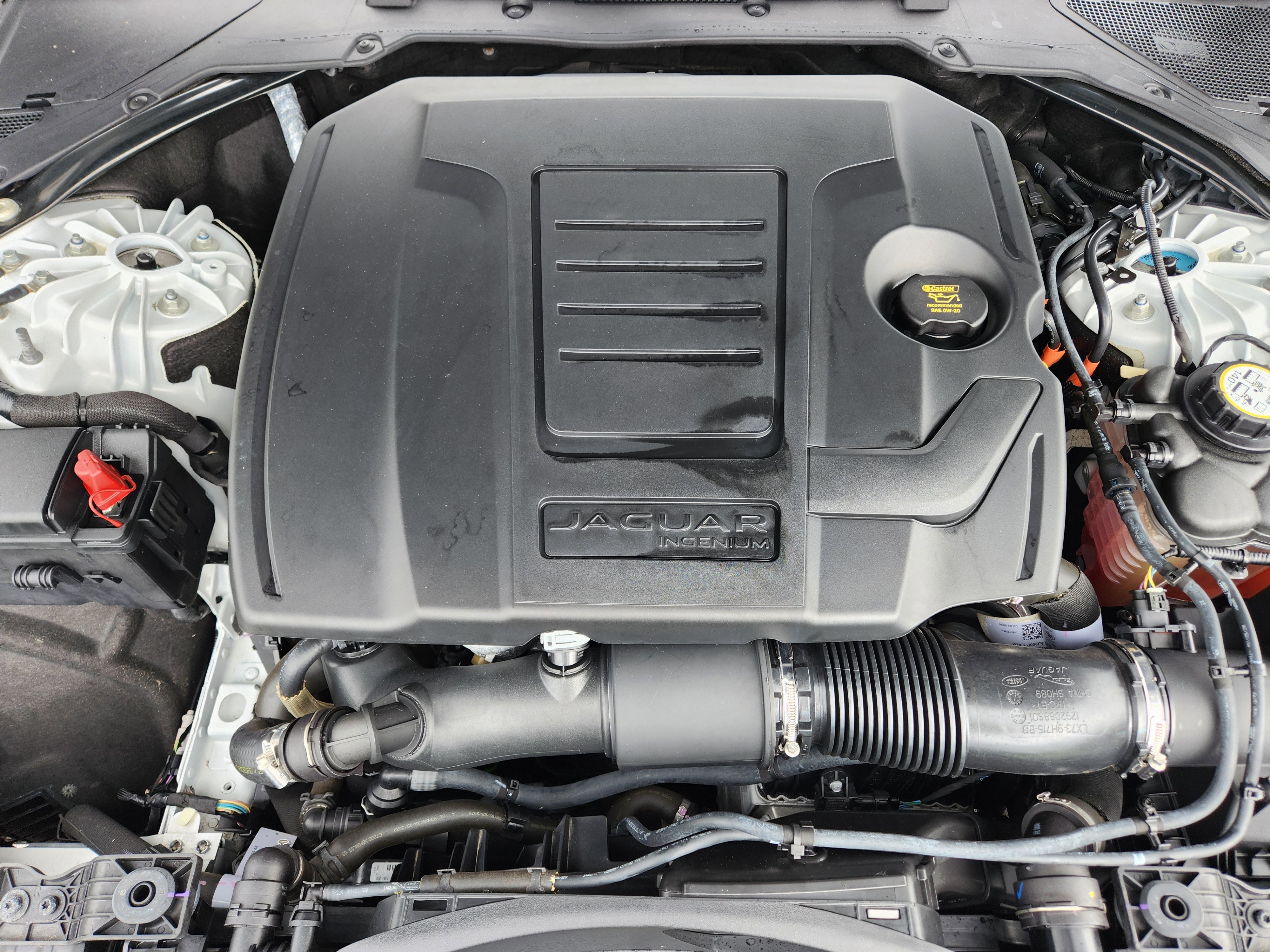 Certified 2021 Jaguar XF R-Dynamic SE image 7