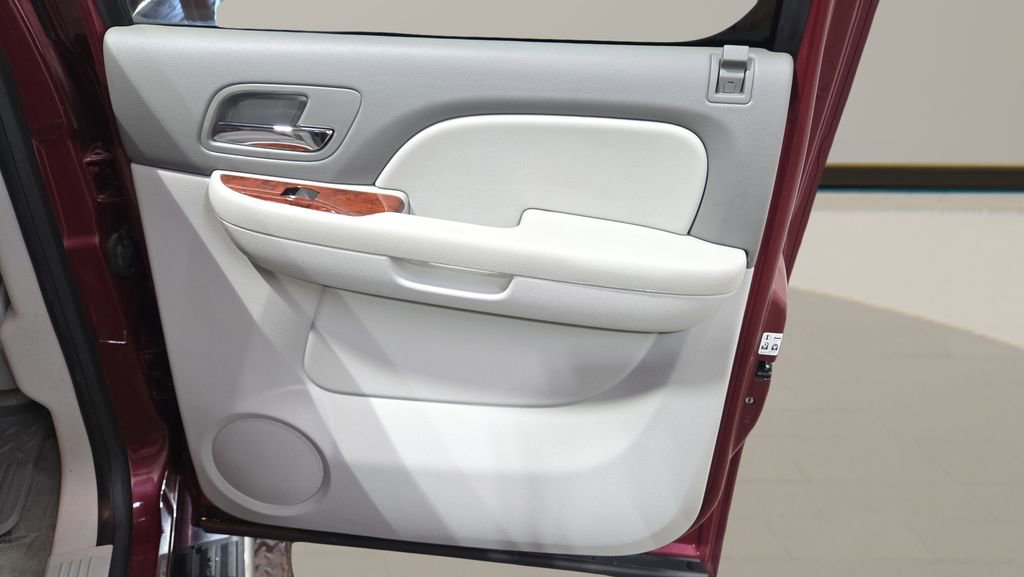 Used 2013 Chevrolet Silverado 1500 LTZ w/ LTZ Plus Package image 23