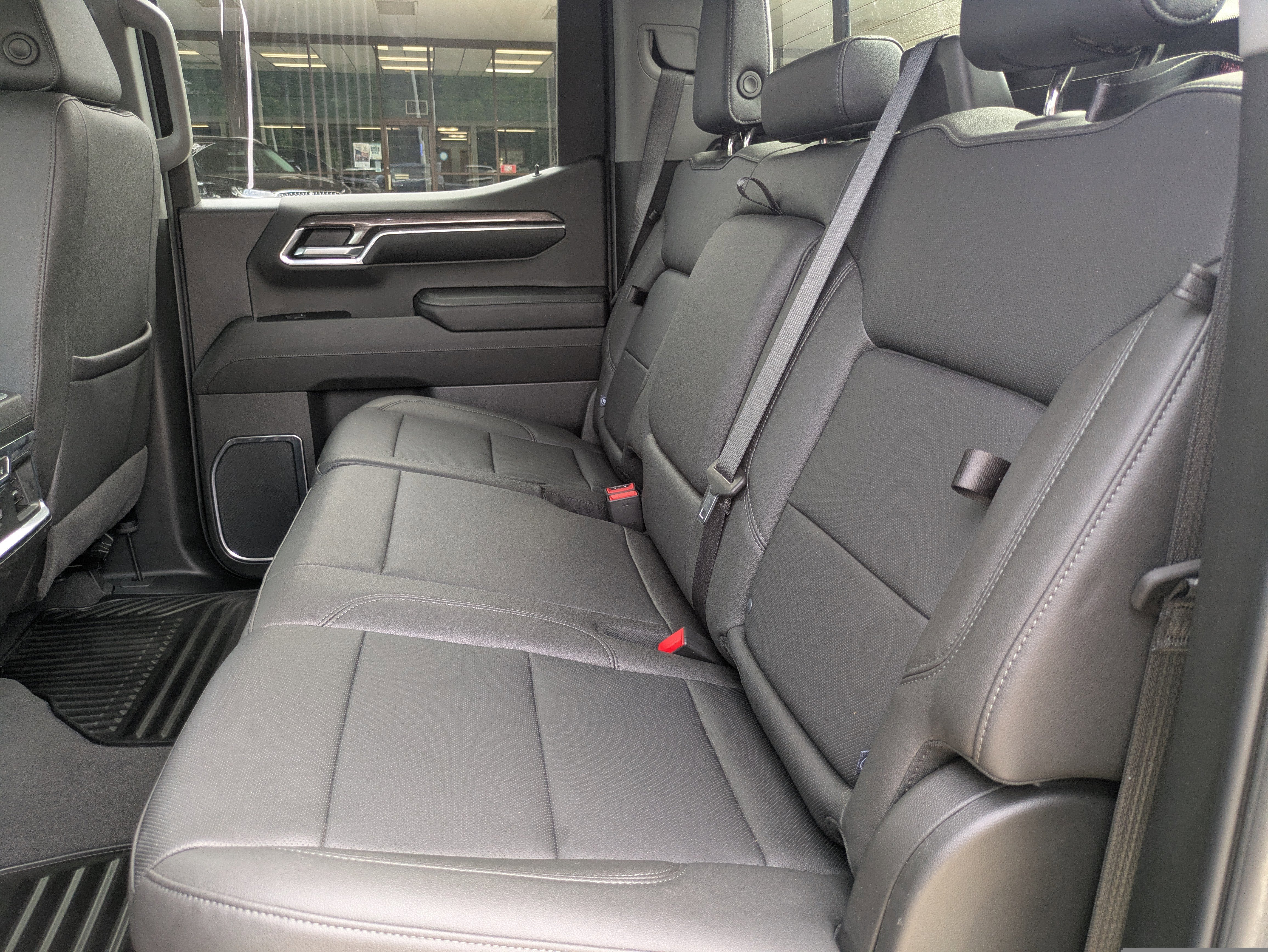 Used 2024 Chevrolet Silverado 1500 LTZ w/ Technology Package image 15