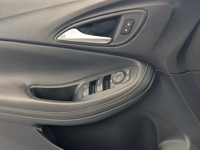 Certified 2023 Buick Encore GX Preferred w/ Cold Weather Comfort Package FWD image 25