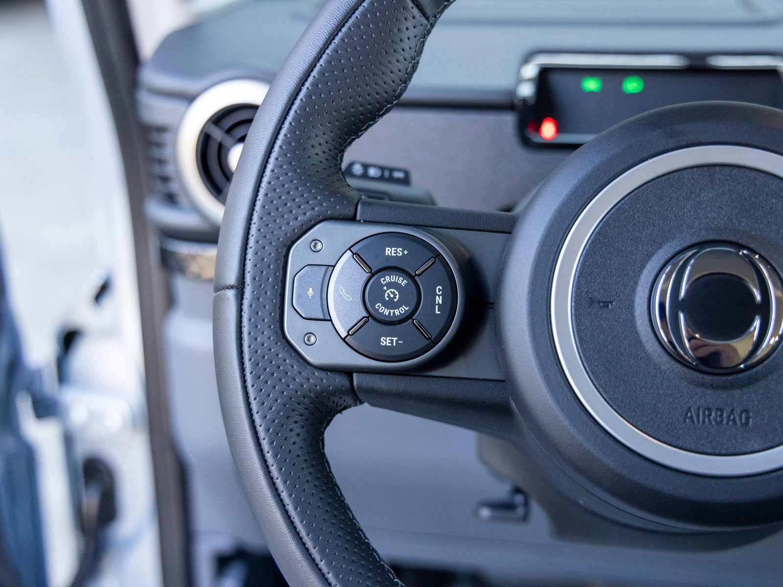 Used 2025 INEOS Grenadier image 40