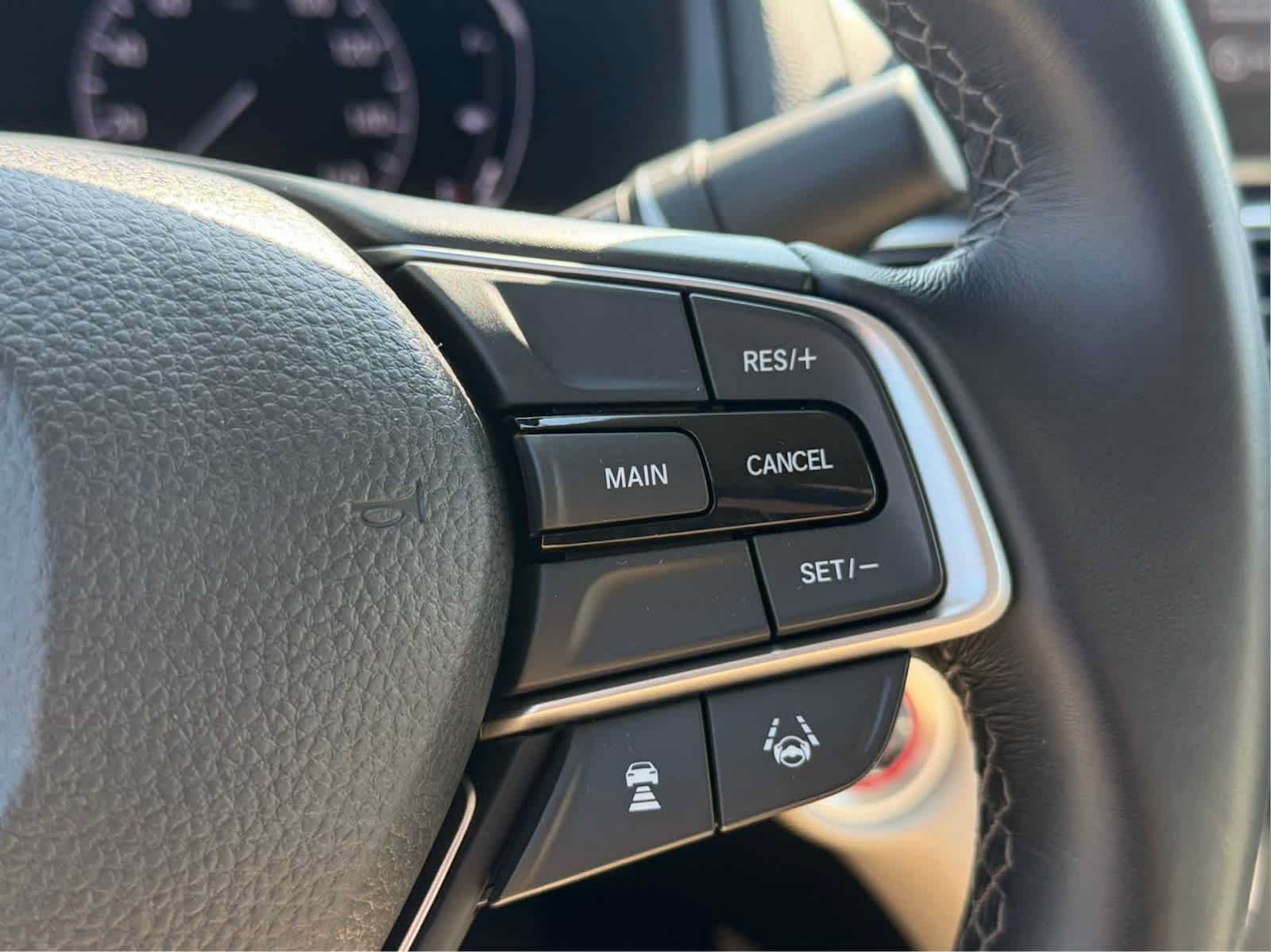 Used 2019 Honda Accord EX-L image 18