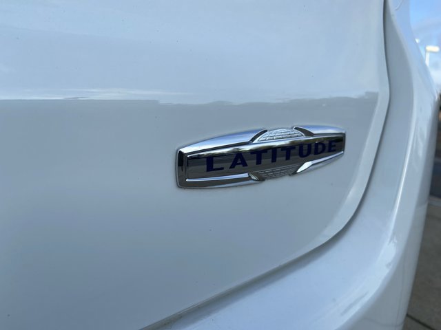 Used 2024 Jeep Compass Latitude image 48