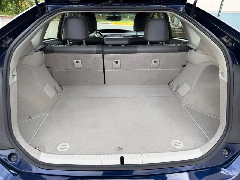 Used 2015 Toyota Prius Persona Series FWD image 31