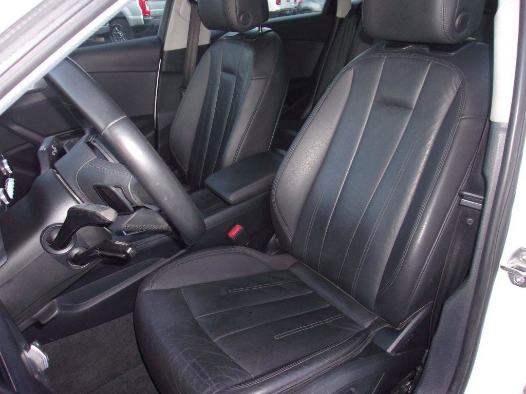 Used 2019 Audi A4 2.0T Premium w/ Convenience Package FWD image 9