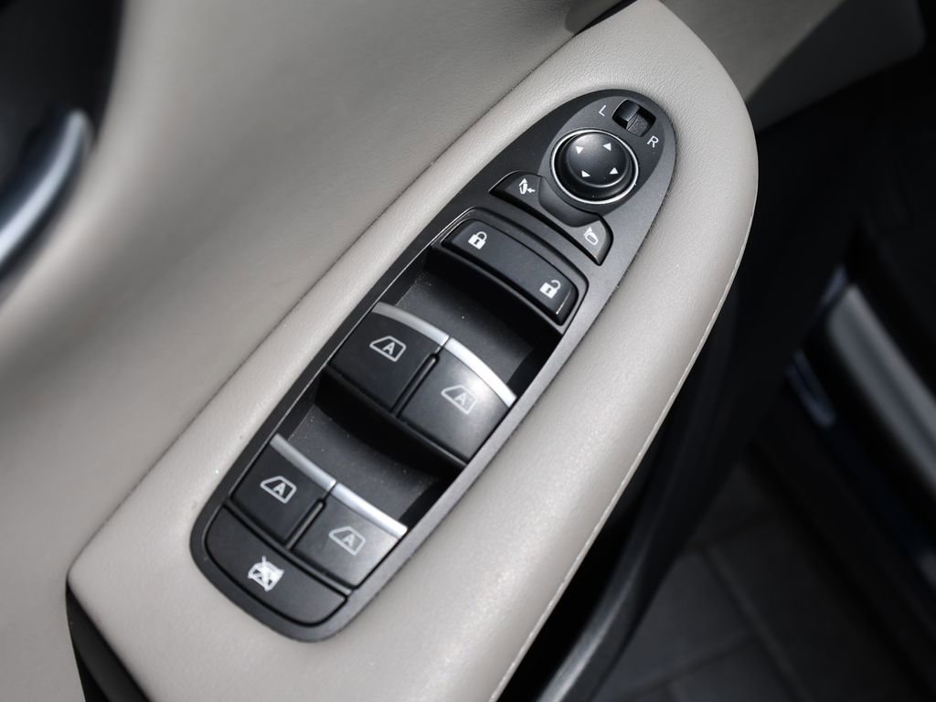 Certified 2023 INFINITI QX50 Luxe image 12