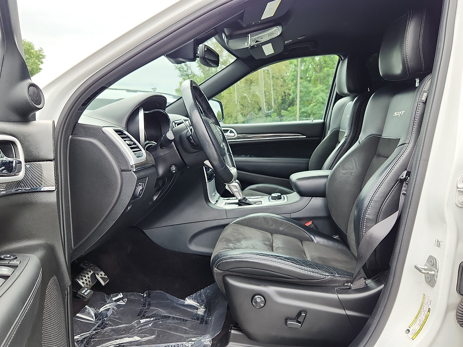 Used 2019 Jeep Grand Cherokee SRT AWD/4WD image 14