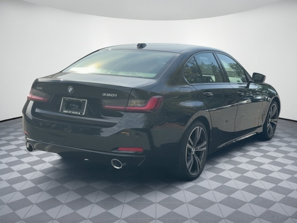 Certified 2023 BMW 330i xDrive Sedan w/ Convenience Package AWD/4WD image 9