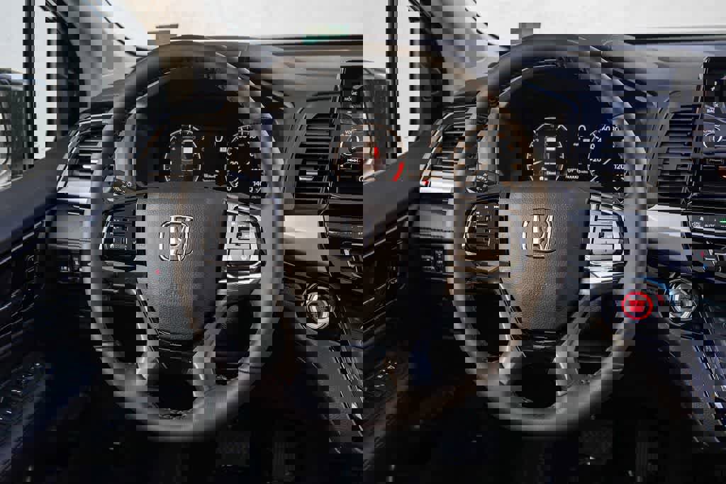 New 2026 Honda Odyssey Touring image 16