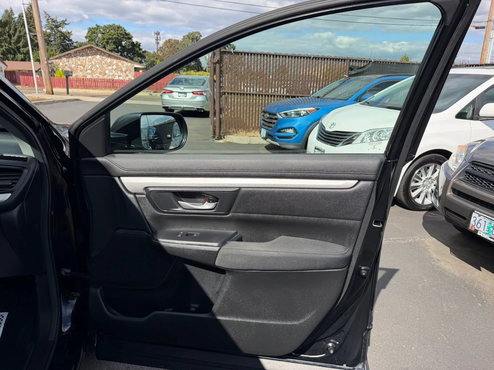 Used 2017 Honda CR-V LX image 15