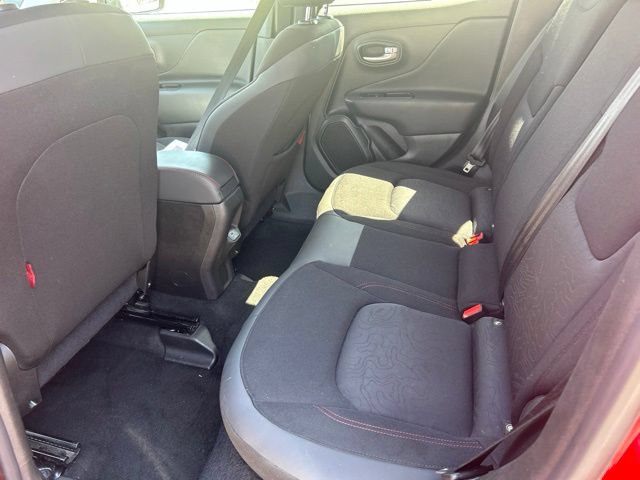 Used 2023 Jeep Renegade Trailhawk AWD/4WD image 10