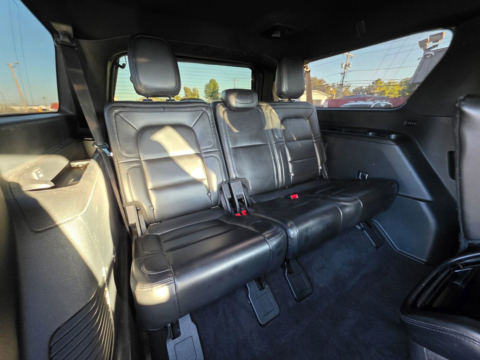 Used 2020 Lincoln Navigator L Reserve image 28