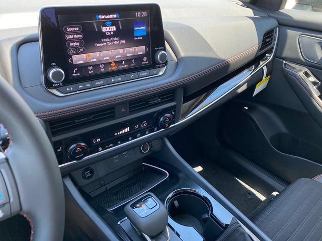 New 2026 Nissan Rogue SV w/ Rock Creek Premium Package AWD/4WD image 17